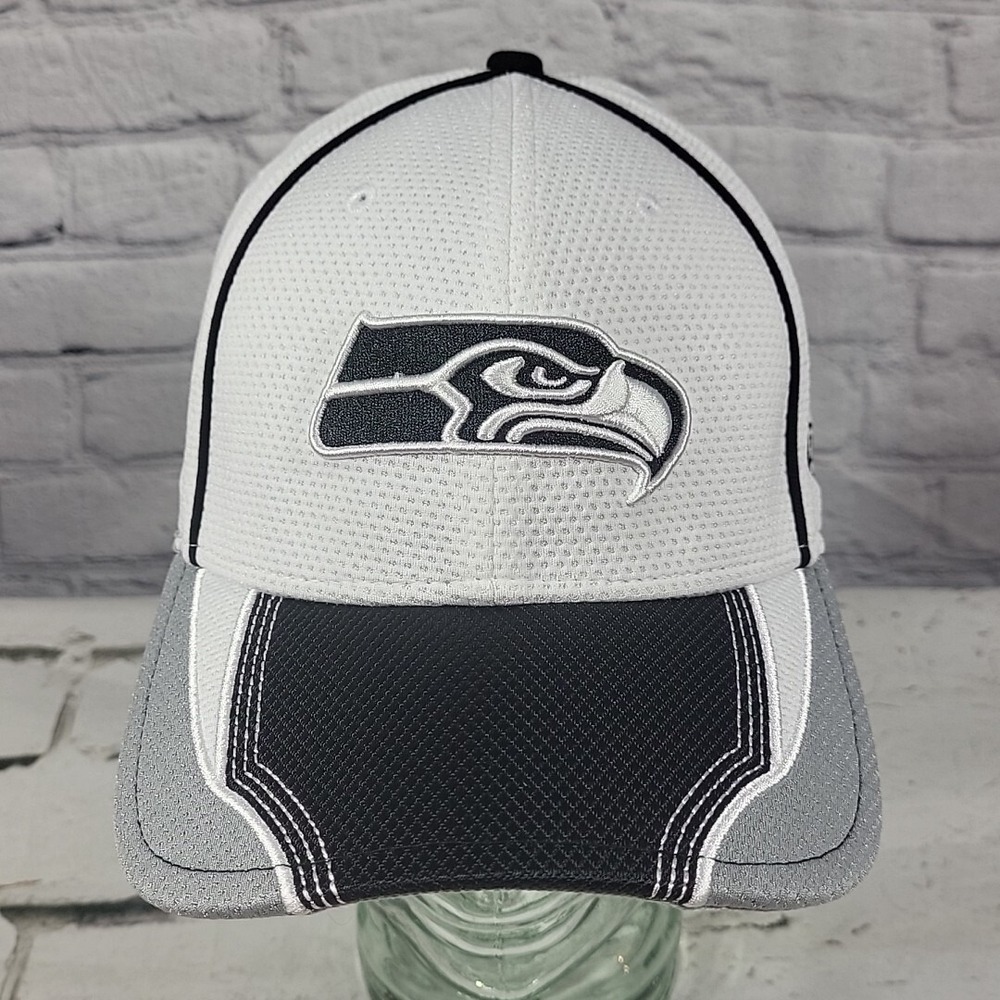 Seattle Seahawks New Era NFL Hat Fitted Med Large‎ Ball Cap